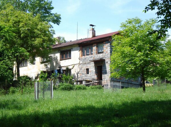 Rodinný dům s pozemky v Třinci - Lyžbicích. Exekuční dražba.