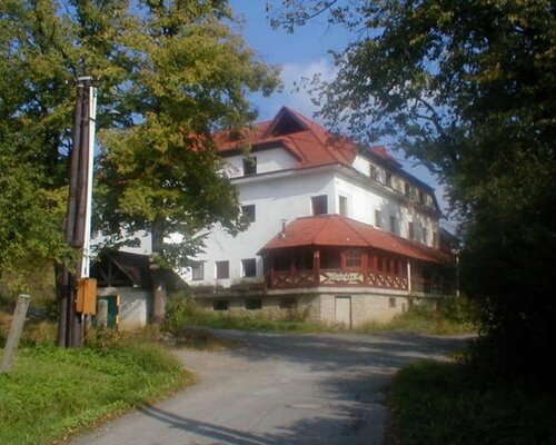 Hotel v Krhové. Exekuční dražba. Hotel v Krhové. Exekuční dražba.
