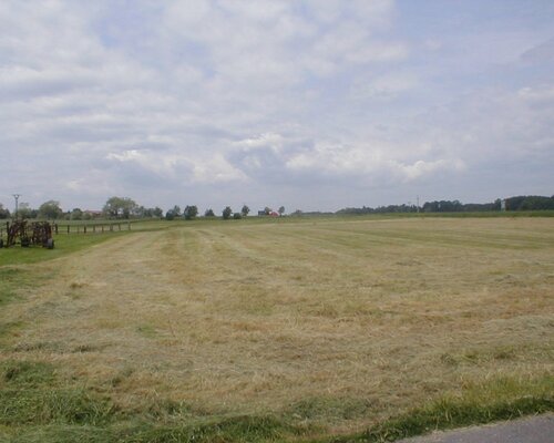 Pozemkový soubor o výměře 11 000 m2 , Krmelín. Exekuční dražba.