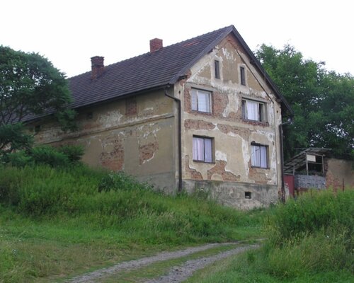 Rodinný dům s pozemky, k.ú. Kujavy. Exekuční dražba.