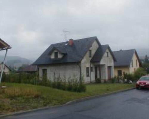 Spoluvl. podíl 1/2 na RD v Šumperku. Exekuční dražba. Spoluvl. podíl 1/2 na RD v Šumperku. Exekuční dražba.