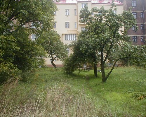 Spoluvl. podíl 1/3 na pozemku v Ostravě - Mariánských Horách. Exekuční dražba. Spoluvl. podíl 1/3 na pozemku v Ostravě - Mariánských Horách. Exekuční dražba.