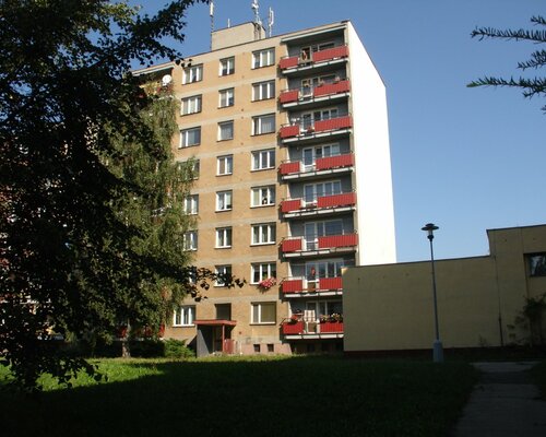 Byt vel. 3+1 s lodžií na ul. Slezská, Frýdek - Místek. Exekuční dražba. Byt vel. 3+1 s lodžií na ul. Slezská, Frýdek - Místek. Exekuční dražba.