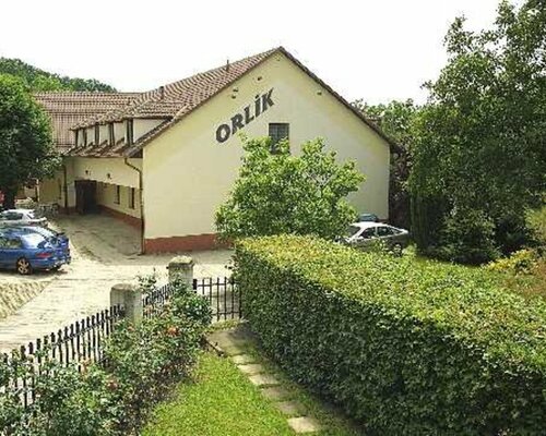 Hotel Orlík, Praha - Hodkovičky. Exekuční dražba. Hotel Orlík, Praha - Hodkovičky. Exekuční dražba.