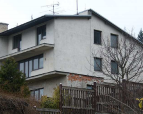 Spoluvl. podíl o velikosti 1/2 celku na RD v Odrách. Exekuční dražba. Spoluvl. podíl o velikosti 1/2 celku na RD v Odrách. Exekuční dražba.