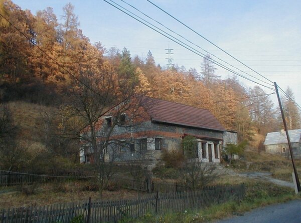 RD s pozemky v Krasově, okr.Bruntál. Exekuční dražba.