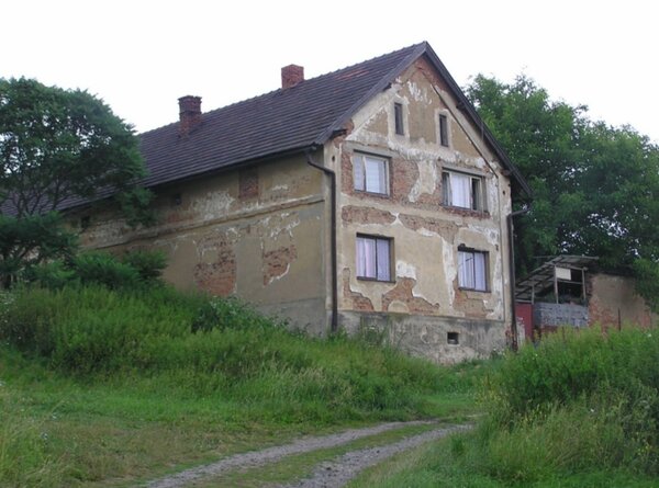 Rodinný dům s pozemky, k.ú. Kujavy. Exekuční dražba.