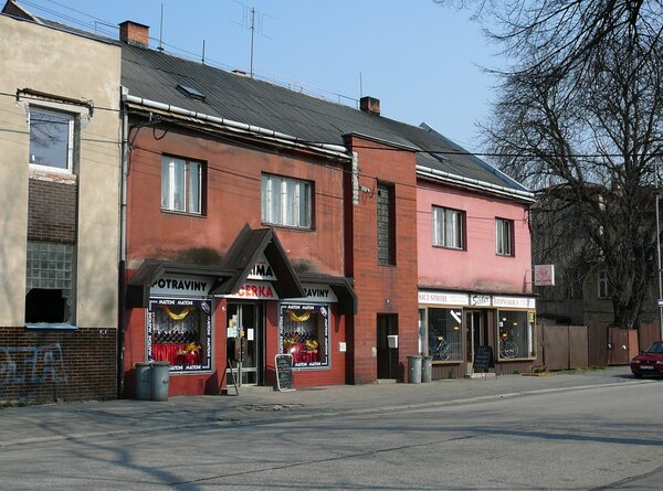 Bytový dům s nebyty v Orlové.