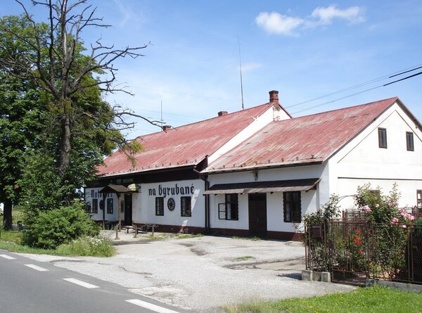 Spoluvlastnický podíl 1/2 - restaurace, Chotěbuz. Exekuční dražba.