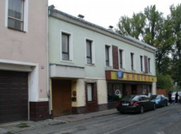 Spoluvl. podíl 1/2 na RD 5+2 s provozovnou restaurace v Přerově. Exekuční dražba.